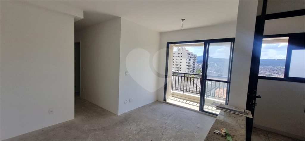 APARTAMENTO em VILA AMÁLIA (ZONA NORTE)