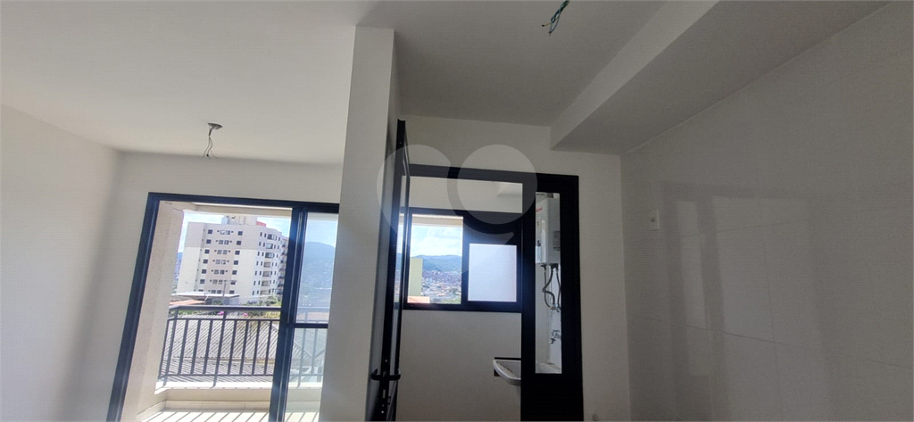 APARTAMENTO em VILA AMÁLIA (ZONA NORTE)