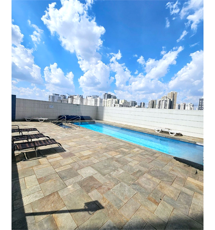 APARTAMENTO em MORUMBI