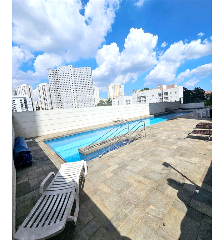APARTAMENTO em MORUMBI