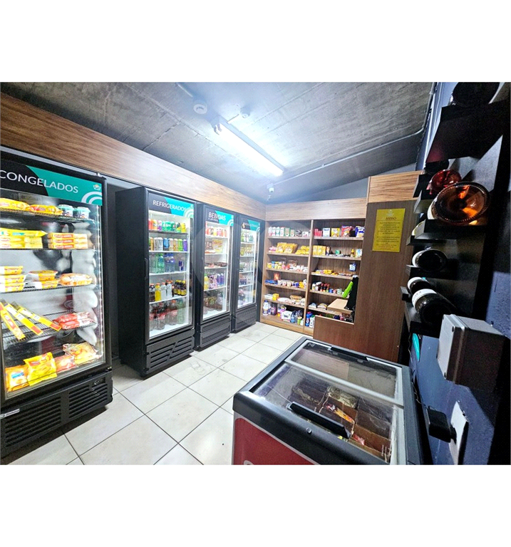 APARTAMENTO em MORUMBI