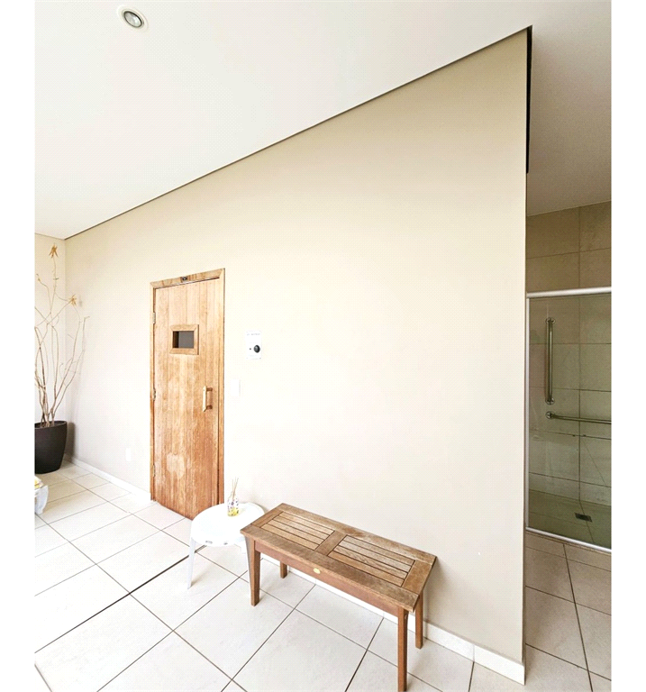 APARTAMENTO em MORUMBI