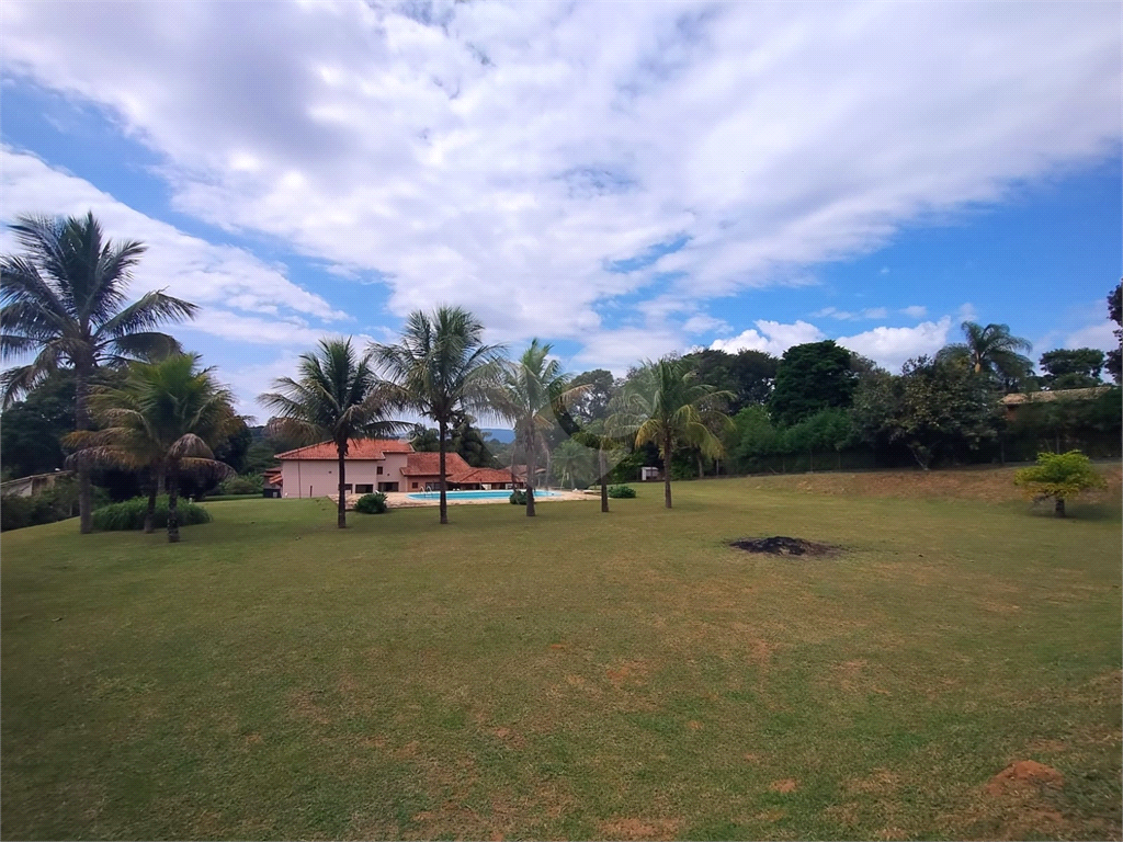 Chácara à venda com 5 quartos, 500m² - Foto 18