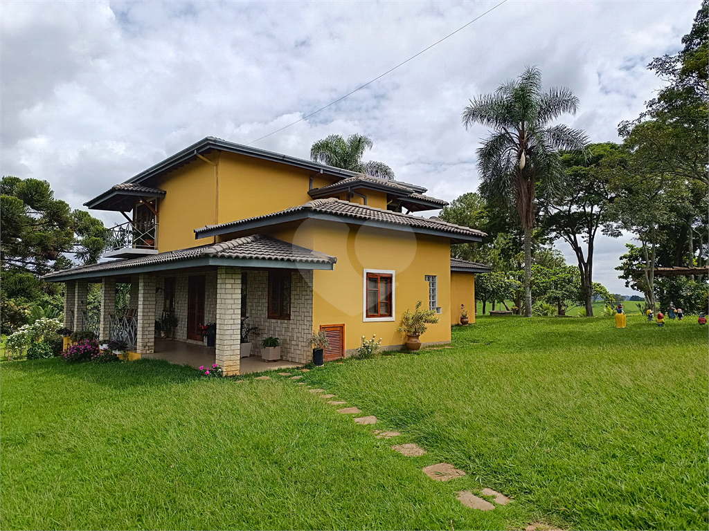 Chácara à venda com 4 quartos, 578m² - Foto 2