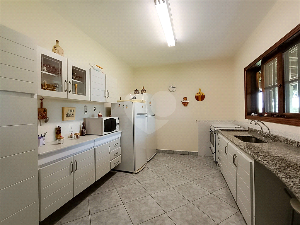 Chácara à venda com 4 quartos, 578m² - Foto 10