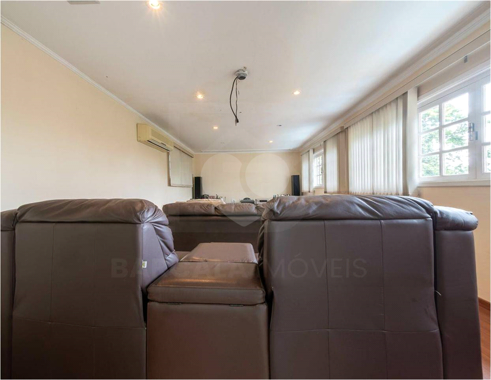 Magnífica Casa na Serra, melhor condomínio, completa, mobiliada 5 suites, 8 Salas, Piscina, Quadra e