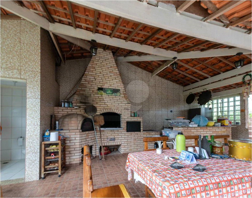 Magnífica Casa na Serra, melhor condomínio, completa, mobiliada 5 suites, 8 Salas, Piscina, Quadra e