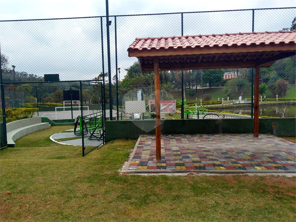 Magnífica Casa na Serra, melhor condomínio, completa, mobiliada 5 suites, 8 Salas, Piscina, Quadra e