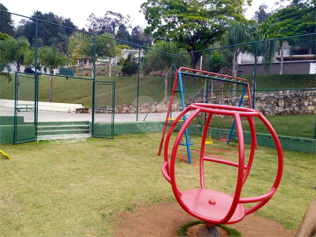 Magnífica Casa na Serra, melhor condomínio, completa, mobiliada 5 suites, 8 Salas, Piscina, Quadra e