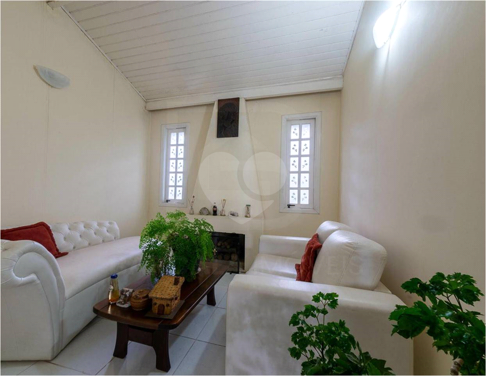 Magnífica Casa na Serra, melhor condomínio, completa, mobiliada 5 suites, 8 Salas, Piscina, Quadra e