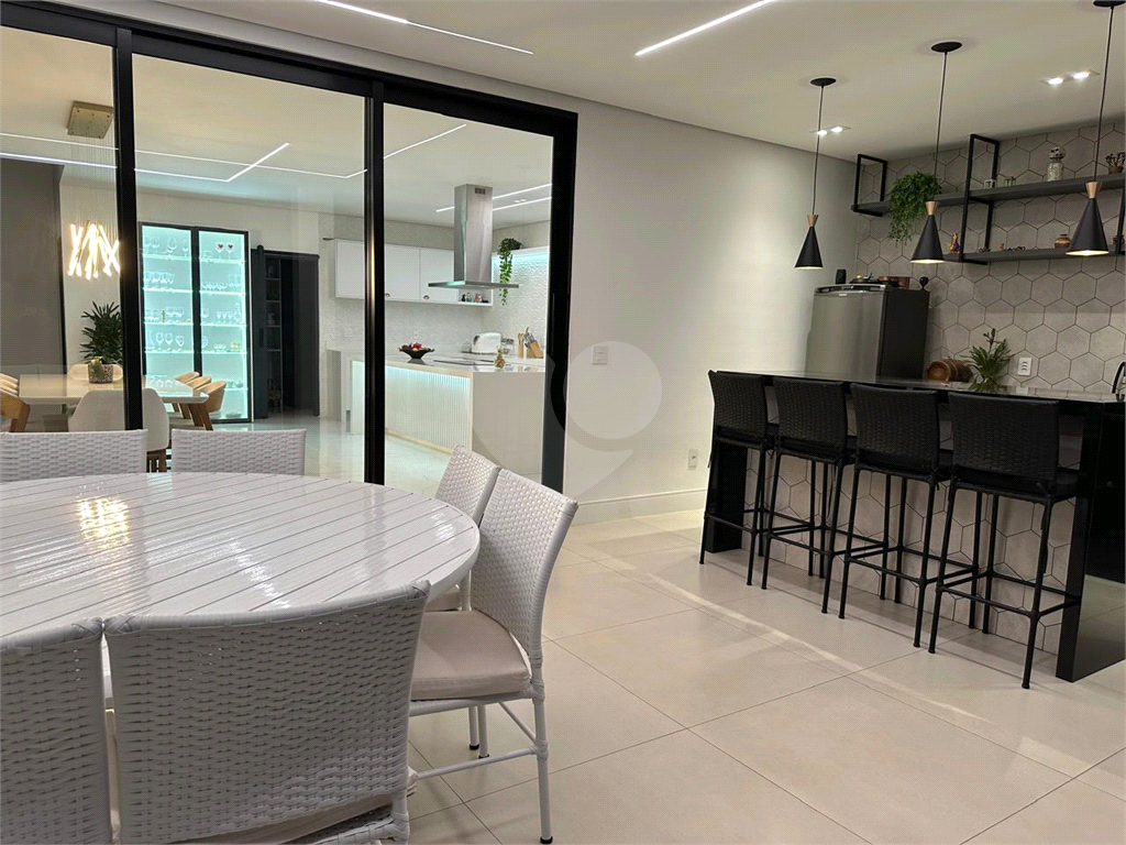 Casa de Condomínio à venda com 3 quartos, 350m² - Foto 39