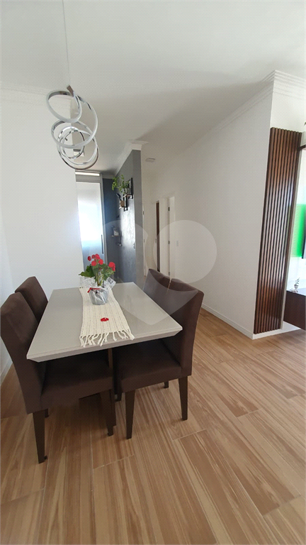 Apartamento à venda com 2 quartos, 64m² - Foto 2