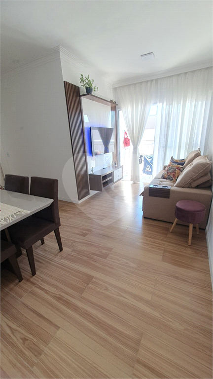 Apartamento à venda com 2 quartos, 64m² - Foto 8