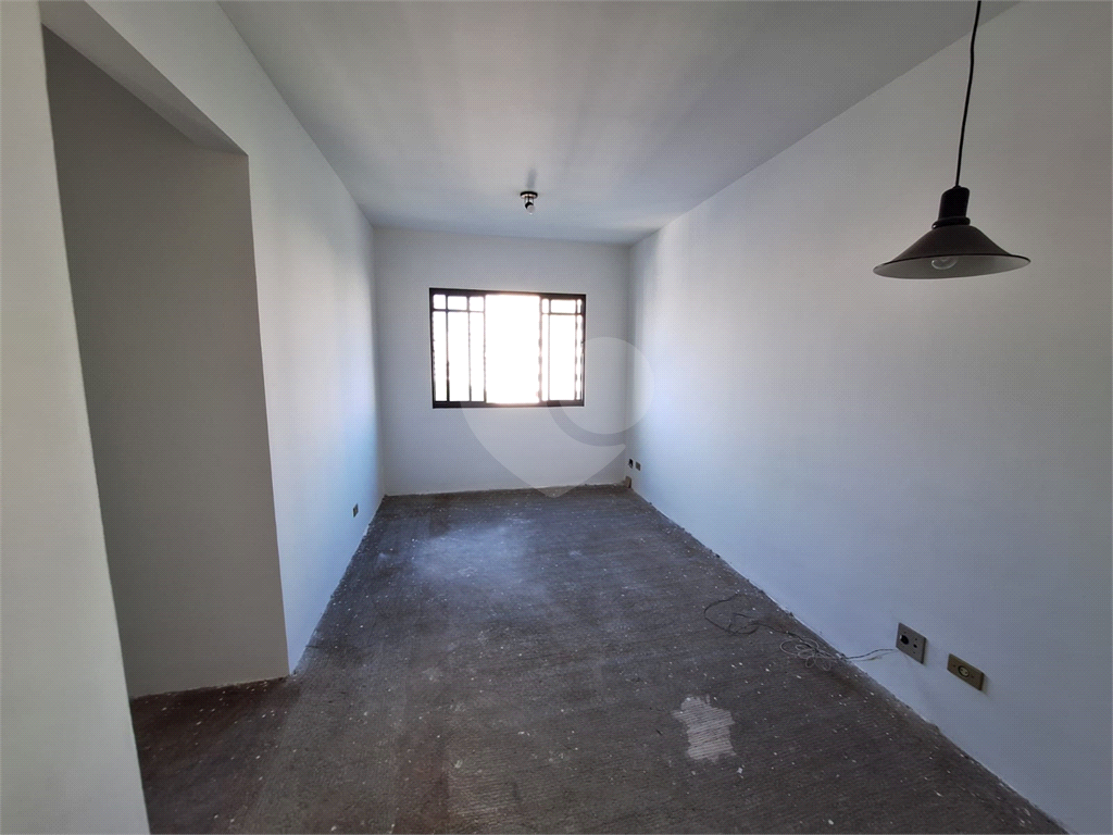 Apartamento à venda com 2 quartos, 55m² - Foto 13