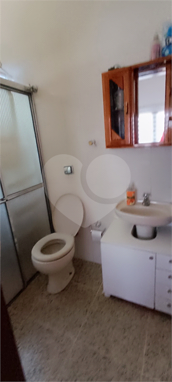 Casa térrea em condomínio- 4 suítes - Interior de SP