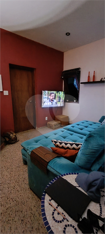 Casa térrea em condomínio- 4 suítes - Interior de SP