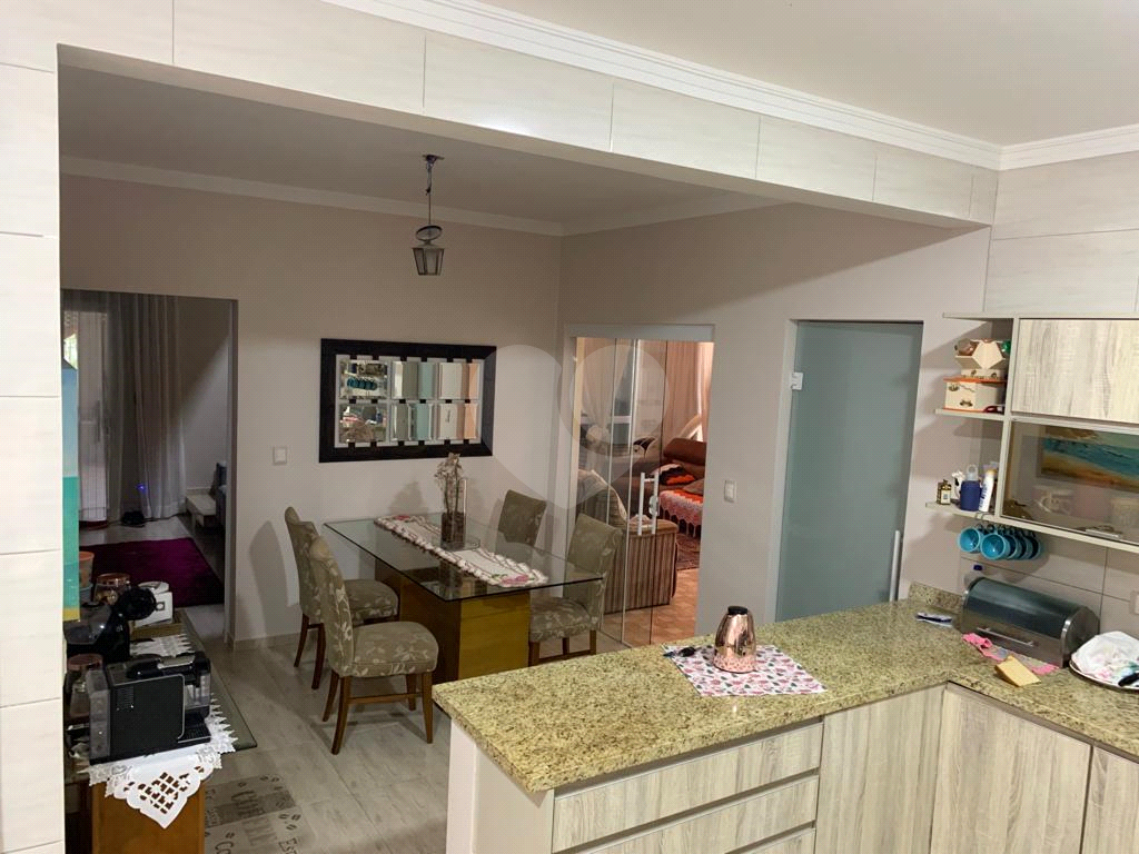 Casa de Condomínio à venda com 4 quartos, 340m² - Foto 4