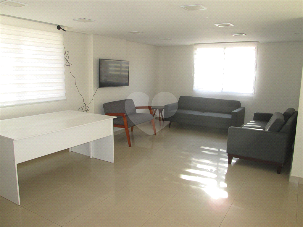 Apartamento duplex com 3 dormitórios, 1 vaga de garagem, andar alto na Jabaquara. 