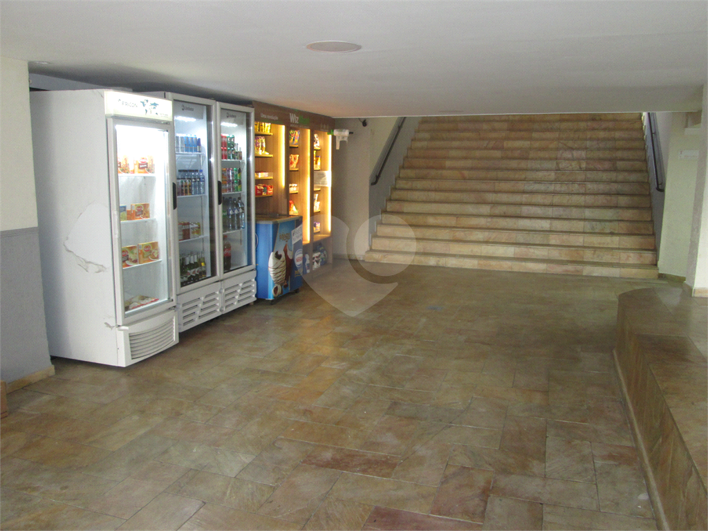 Apartamento duplex com 3 dormitórios, 1 vaga de garagem, andar alto na Jabaquara. 