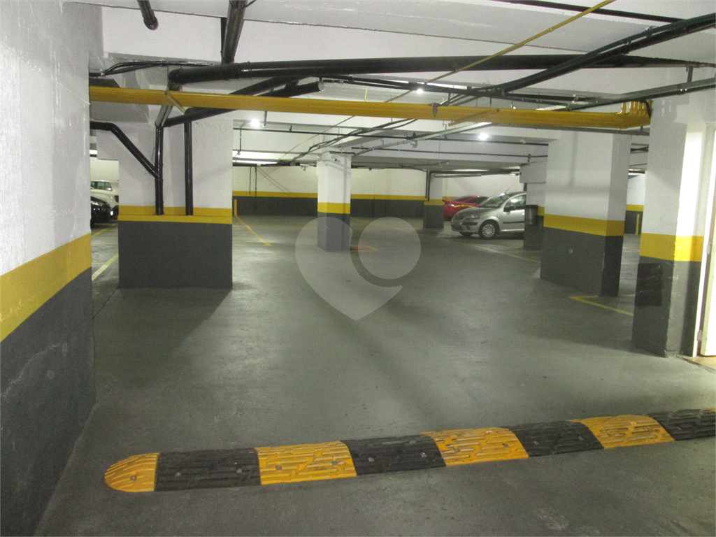 Apartamento duplex com 3 dormitórios, 1 vaga de garagem, andar alto na Jabaquara. 