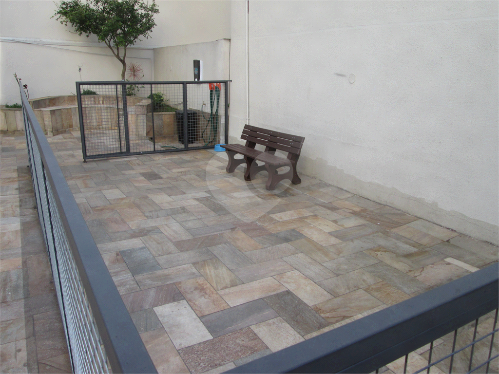 Apartamento duplex com 3 dormitórios, 1 vaga de garagem, andar alto na Jabaquara. 