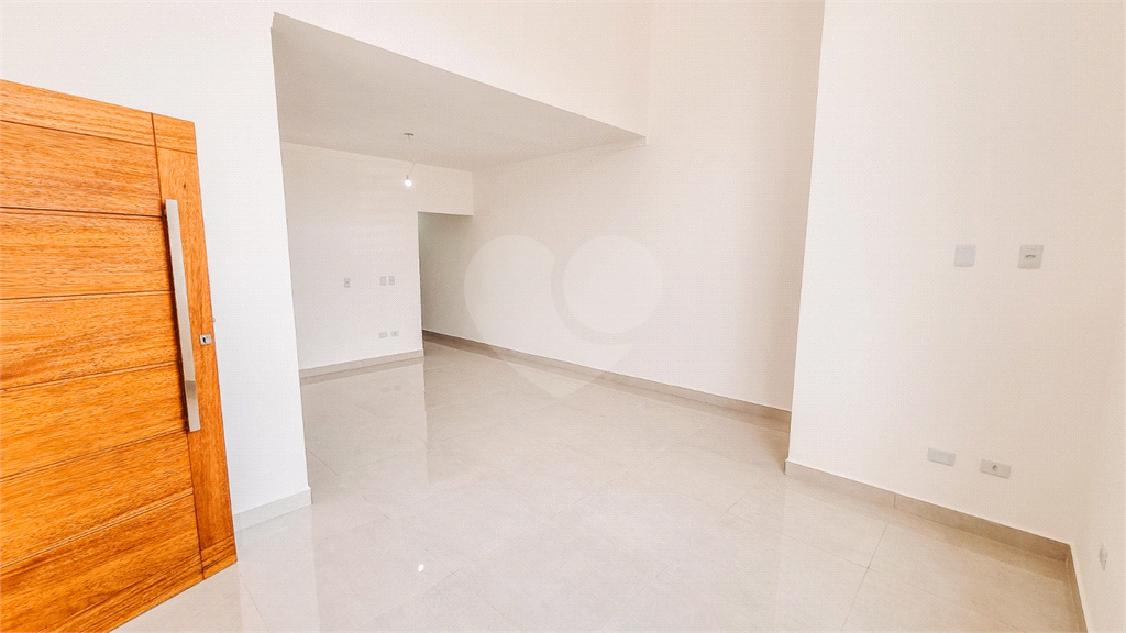 Casa à venda com 2 quartos, 92m² - Foto 2