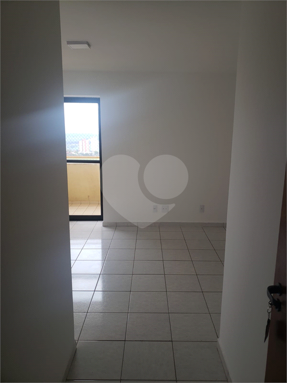 Apartamento à venda com 2 quartos, 55m² - Foto 2