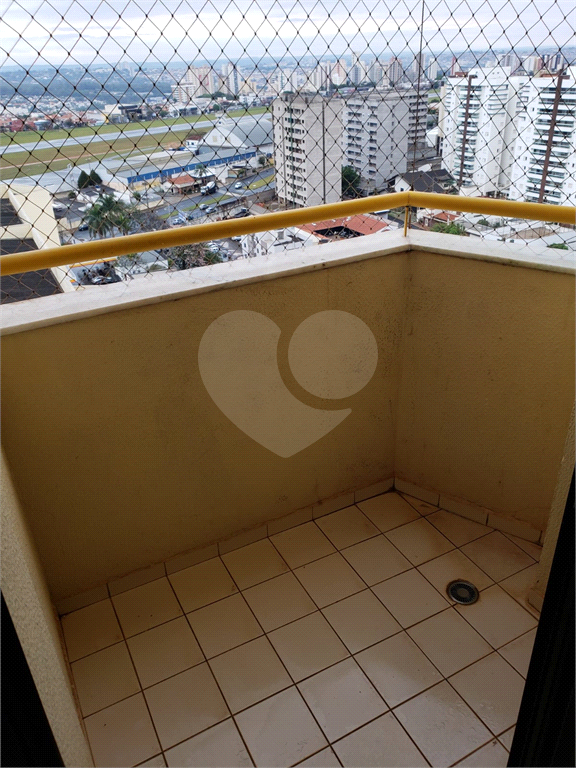 Apartamento à venda com 2 quartos, 55m² - Foto 32