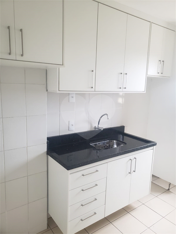 Apartamento à venda com 2 quartos, 55m² - Foto 11