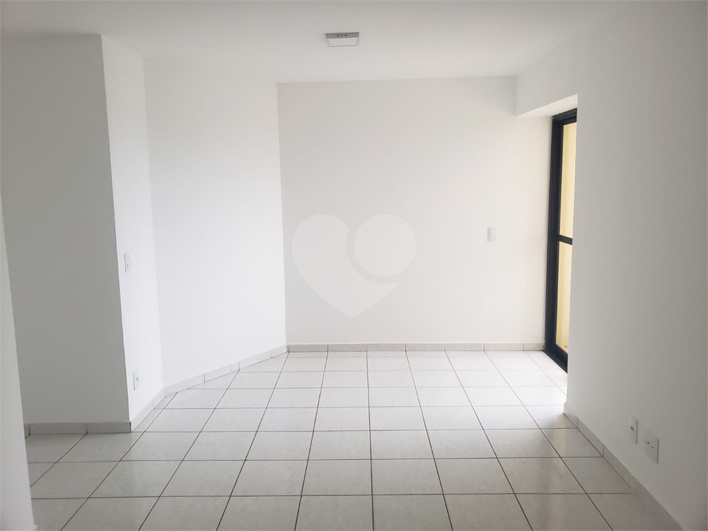 Apartamento à venda com 2 quartos, 55m² - Foto 5