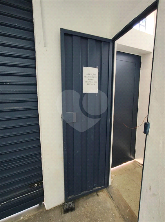 Prédio Inteiro para alugar, 160m² - Foto 2