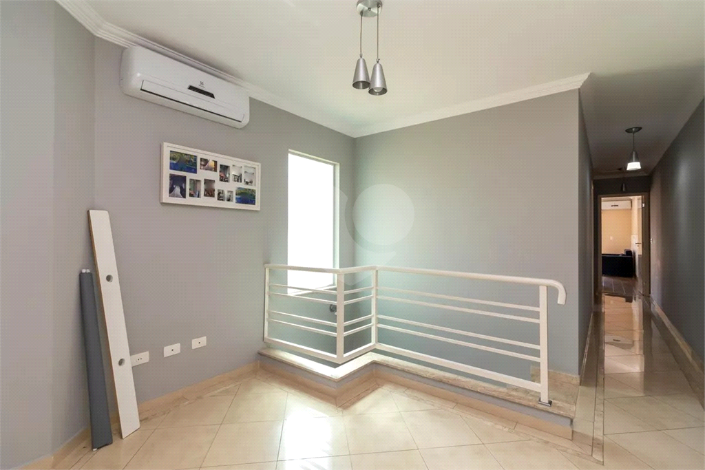 SOBRADO em ÁGUA FRIA