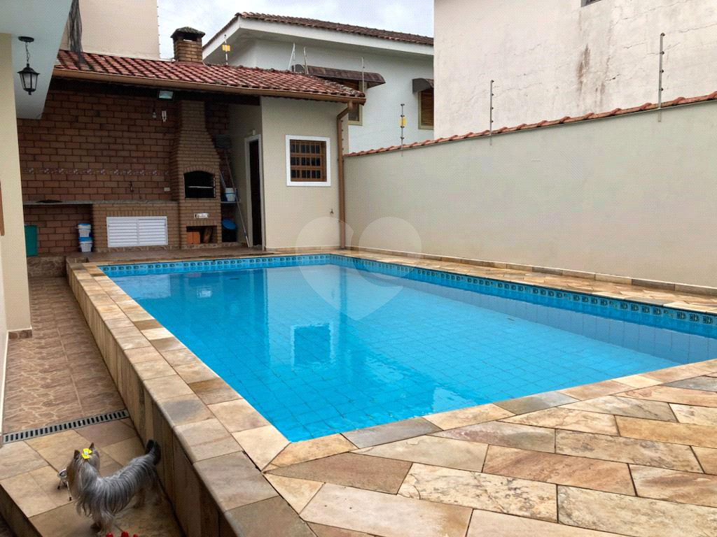 Excelente Sobrado em Itanhaem 