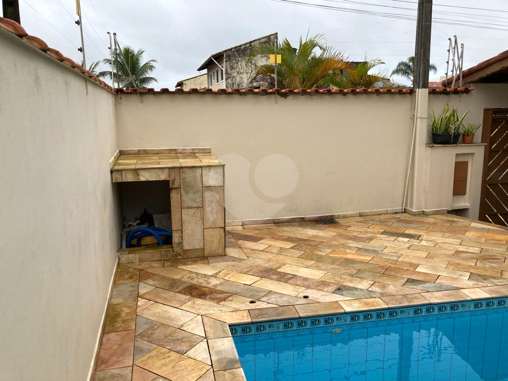 Excelente Sobrado em Itanhaem 