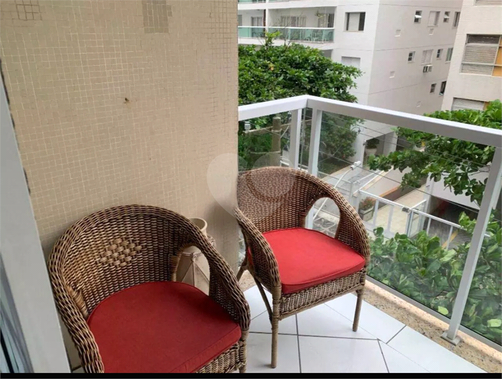 Apartamento à venda no Guarujá Pitangueiras com 3 dormitórios 1 vaga com 171m2.