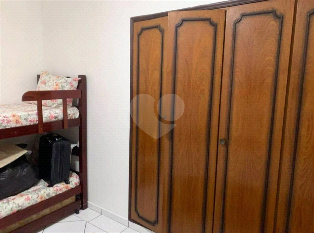 Apartamento à venda no Guarujá Pitangueiras com 3 dormitórios 1 vaga com 171m2.