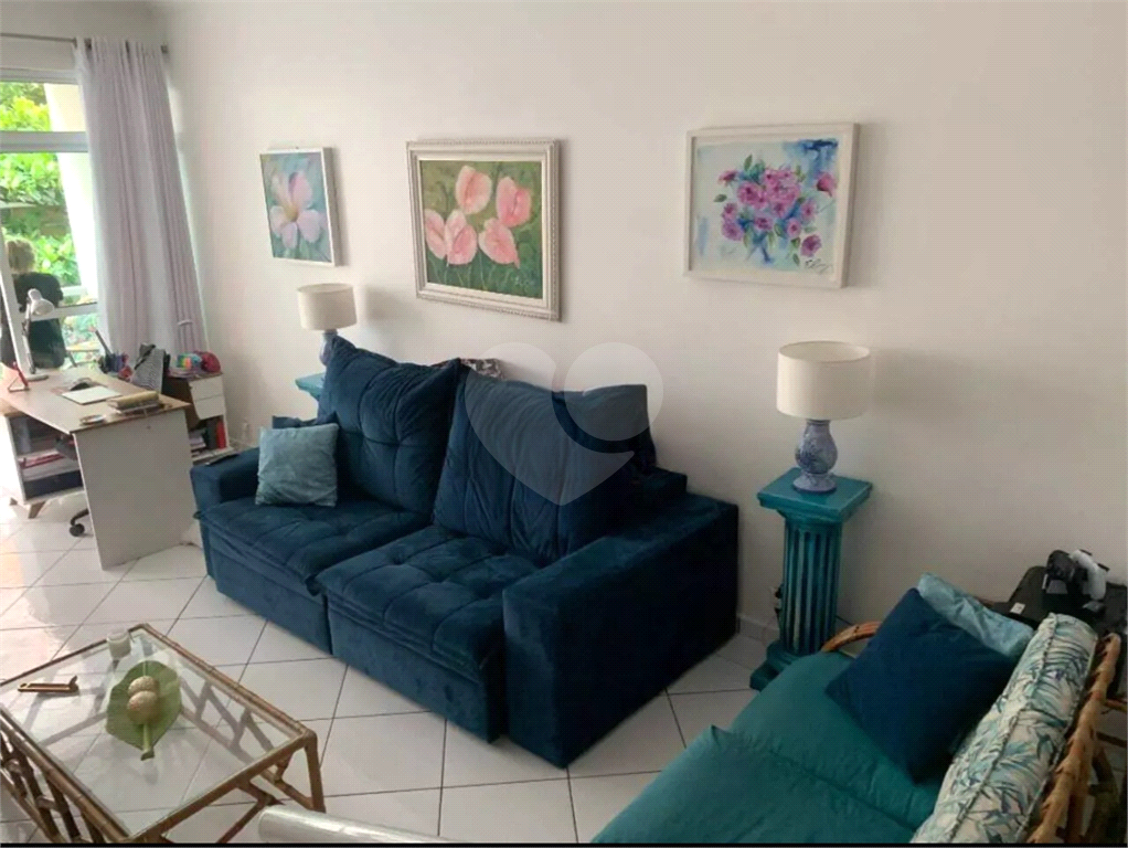 Apartamento à venda no Guarujá Pitangueiras com 3 dormitórios 1 vaga com 171m2.