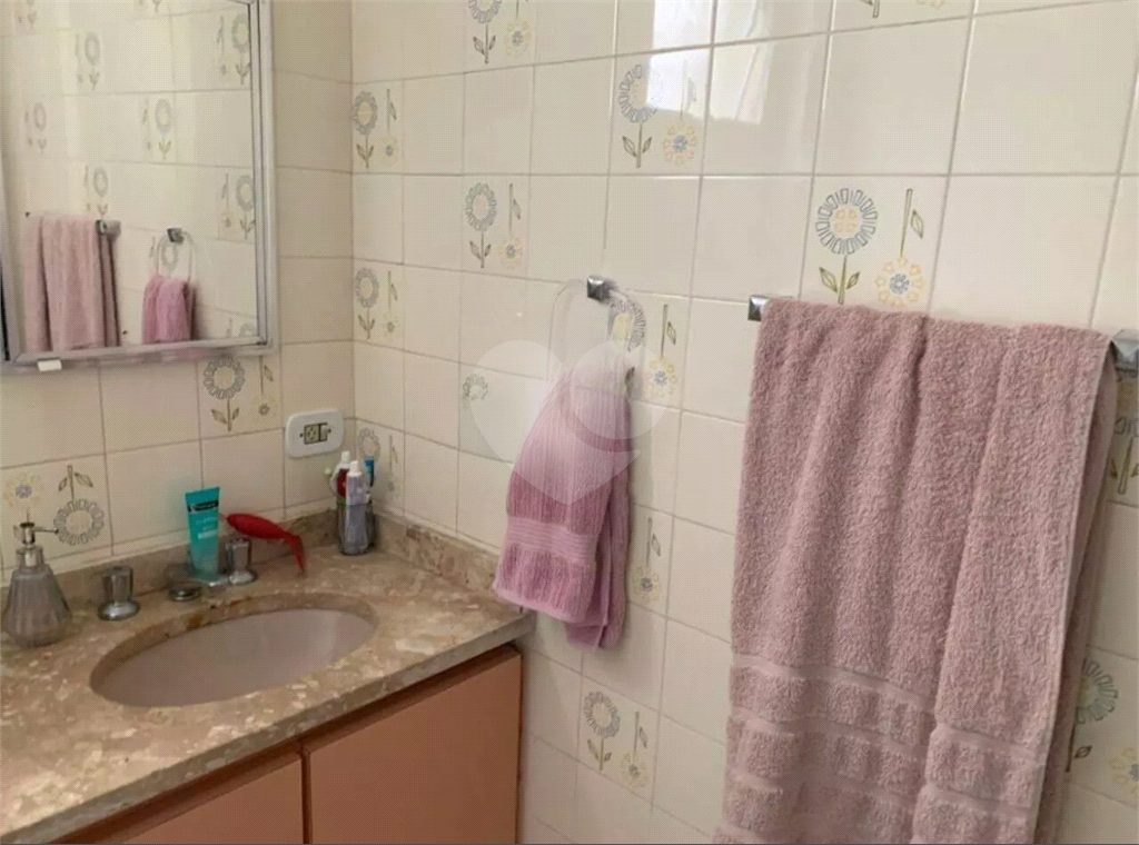 Apartamento à venda no Guarujá Pitangueiras com 3 dormitórios 1 vaga com 171m2.