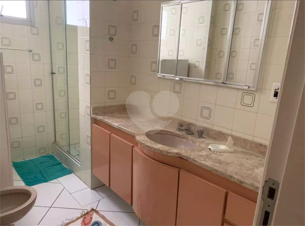 Apartamento à venda no Guarujá Pitangueiras com 3 dormitórios 1 vaga com 171m2.