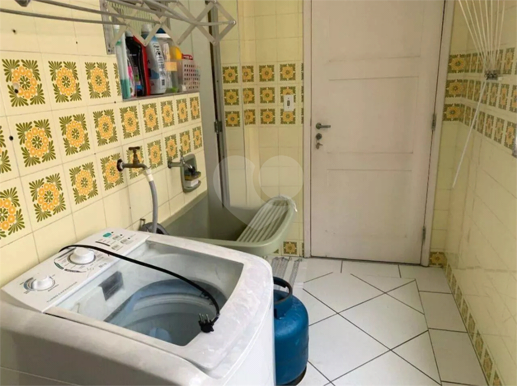Apartamento à venda no Guarujá Pitangueiras com 3 dormitórios 1 vaga com 171m2.