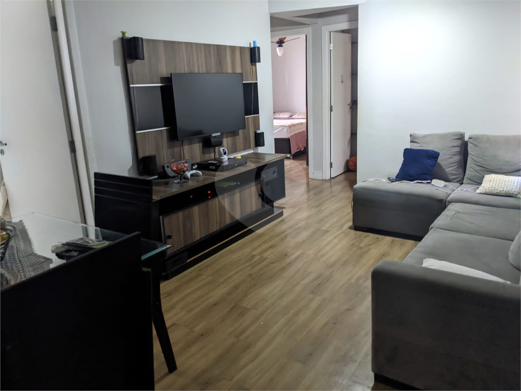 Apartamento à venda com 3 quartos, 65m² - Foto 1