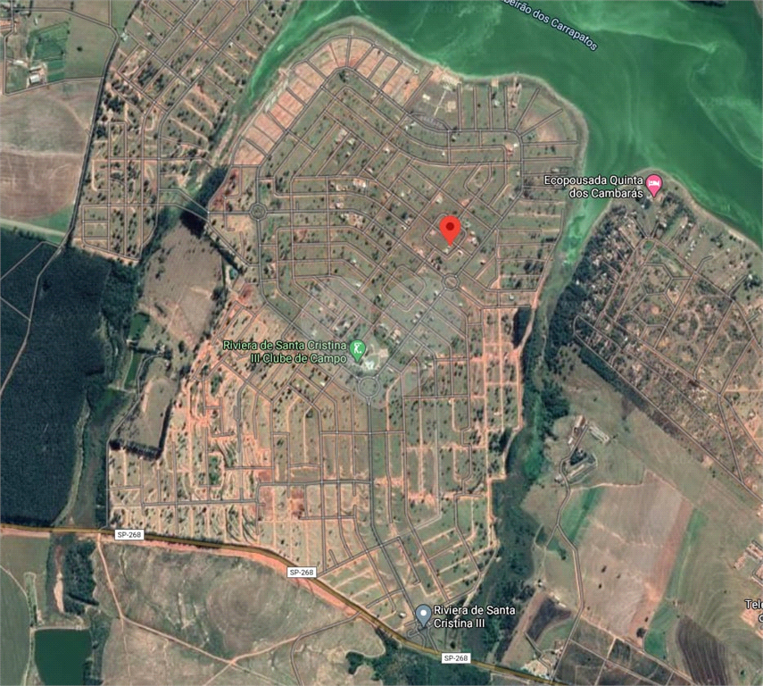Linda e aconchegante casa em condomínio fechado c infraestrutura, internet, lazer, portaria 24h. 