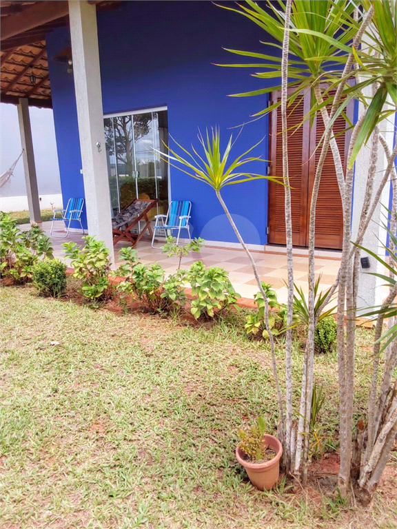 Linda e aconchegante casa em condomínio fechado c infraestrutura, internet, lazer, portaria 24h. 