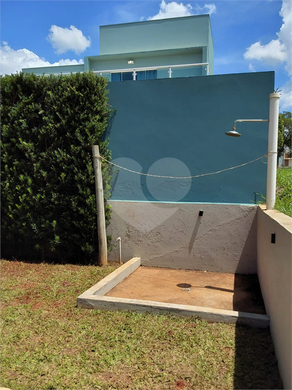 Linda e aconchegante casa em condomínio fechado c infraestrutura, internet, lazer, portaria 24h. 