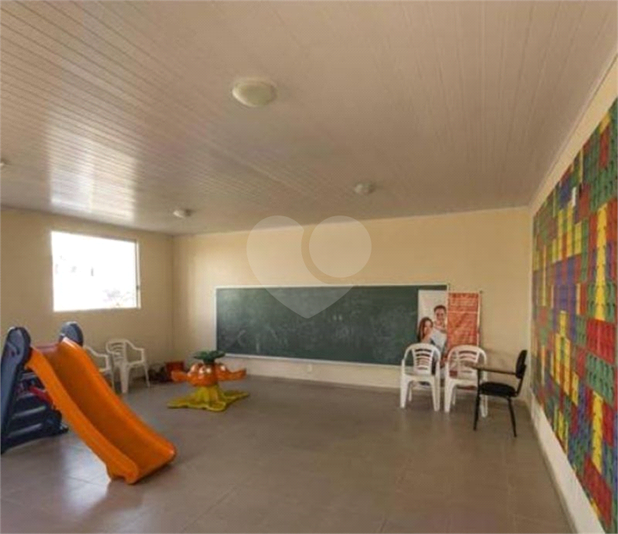 Apartamento à venda com 2 quartos, 47m² - Foto 18