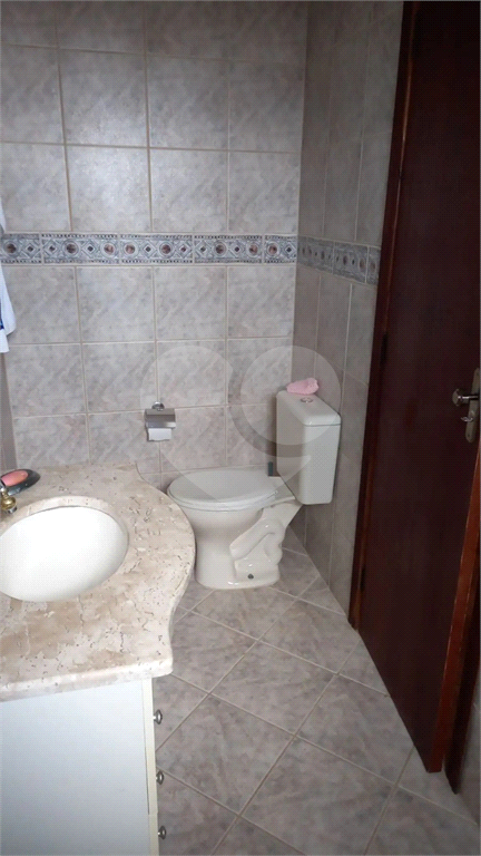 Casa à venda 250m² 3 suites na Serra da Cantareira.