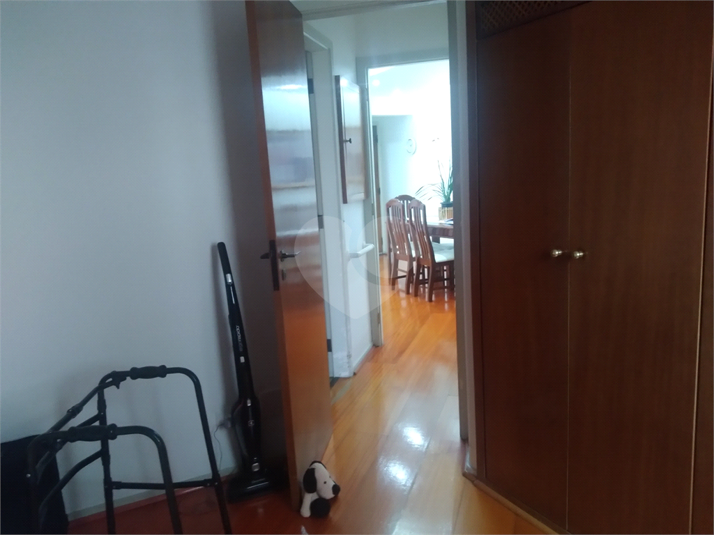 Apartamento à venda com 2 quartos, 63m² - Foto 24