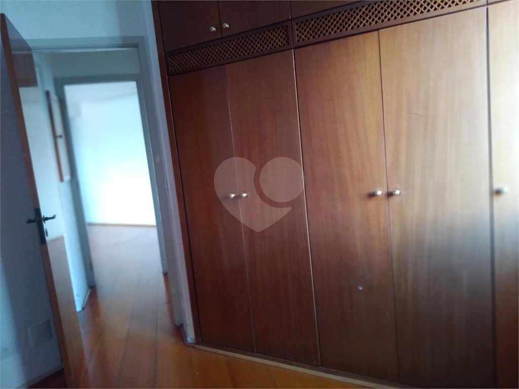 Apartamento à venda com 2 quartos, 63m² - Foto 19