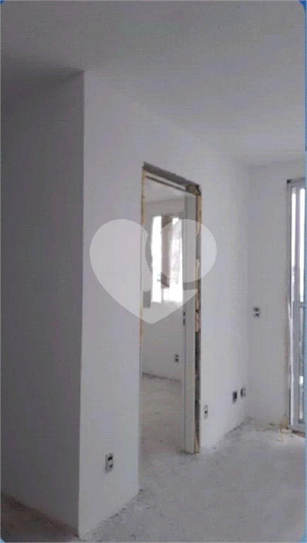 Apartamento de 2 dormitórios, com lazer de clube em frente ao Terminal Pirituba