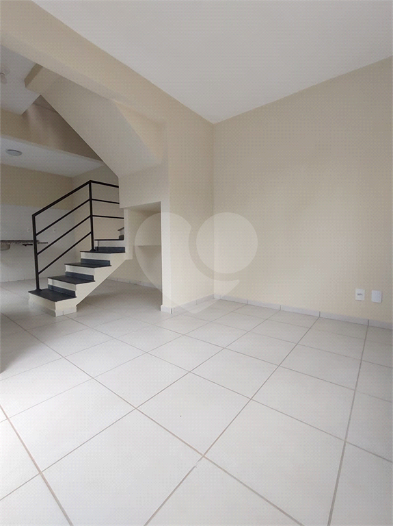 Sobrado à venda com 2 quartos, 58m² - Foto 4